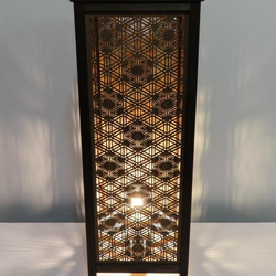 和風照明・インテリア照明　LAD-1872　レーザー行灯「趣」Ｌサイズ　 八重麻と胡麻幹（ゴマガラ）　LED電球付き 1枚目の画像