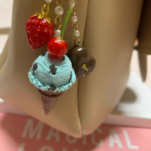 チョコミントアイスのキーホルダー キーホルダー A drop 通販