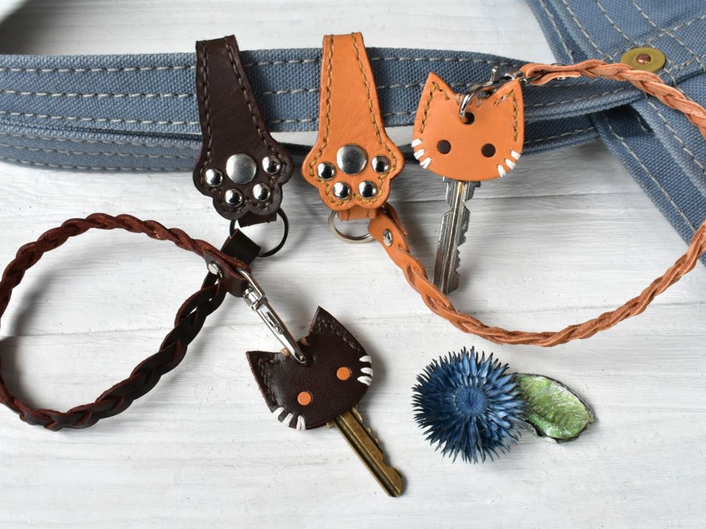 【革にゃんこ】肉球ベルトループホルダーペアセット【猫キーカバー付】【カラー選択】※袋ラッピング無料