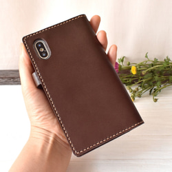 iPhoneX専用■三毛猫と肉球模様の手帳型スマホケース■チョコ革■送料無料 5枚目の画像