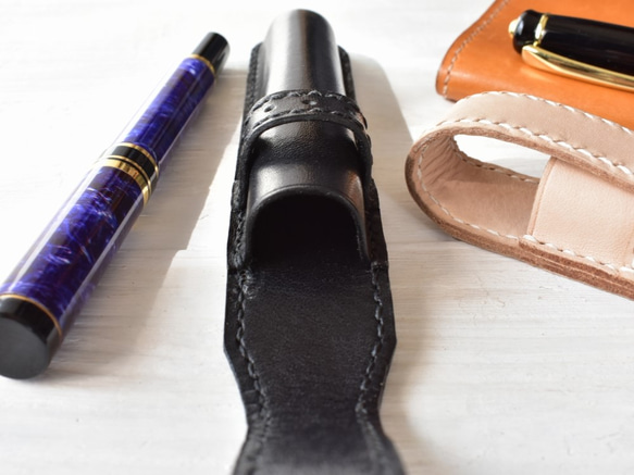 革の手縫いドーム型 ペンケース【3色カラー選択】名入れ可 絞りペンケース・一本挿し ※袋ラッピング無料 15枚目の画像