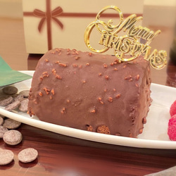 cafeKARMiAクリスマスケーキ2021♡チョコレート好きにはたまらない！贅沢チョコたっぷりノエル　食べ切りサイズ 5枚目の画像