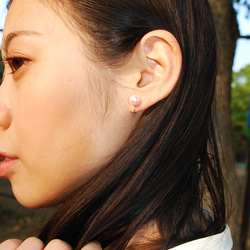 ​​1​0​K金 Akoya​珍珠​​​夾式耳環 第4張的照片