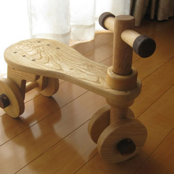 乗り物木のおもちゃ(栓の木) 4枚目の画像