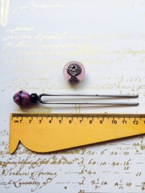 ビンテージ素材の玉簪・帯留めセット「バカルディ・ピンク」 5枚目の画像