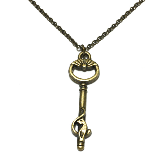 369.アンティークな猫鍵のネックレス、金古美アンティークゴールド 3枚目の画像