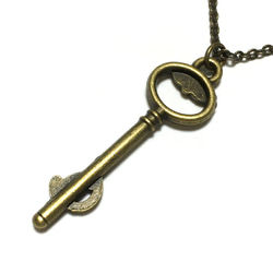 369.アンティークな猫鍵のネックレス、金古美アンティークゴールド 5枚目の画像