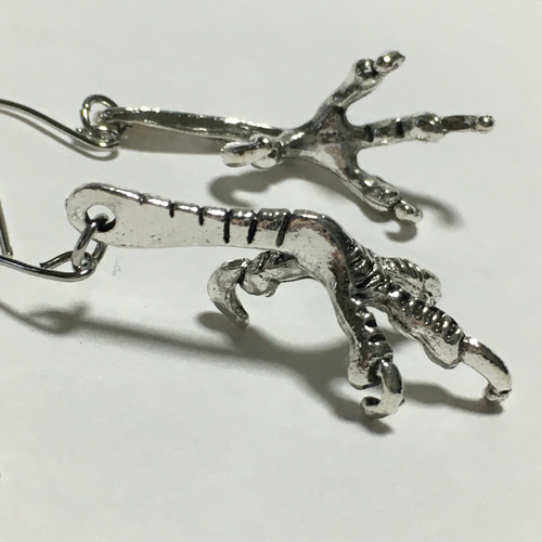 791.趾、モミジ、イーグルクロー、鳥の足のピアス ピアス（フック