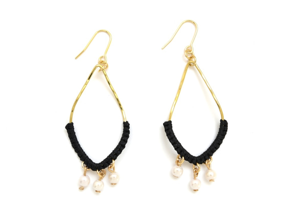 《Niruc × KnottWorks》 BrassPearlDropEarrings / 3color（穿孔耳環/耳環） 第5張的照片