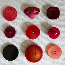フランスヴィンテージ　赤いボタンセット 6枚目の画像