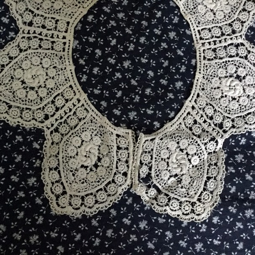 フランスアンティークレース　手刺繍　ベビー　子供用　レース襟 フランスヴィンテージ 子ども用レースのつけ襟 レース Mon