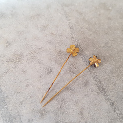 フランスアンティーク　お花とクローバーのマチ針２本セット 5枚目の画像