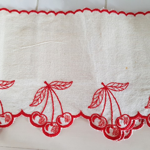 フランスヴィンテージ さくらんぼの刺繍リボントリム リボン・テープ