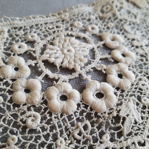 フランスアンティーク ギピュールレースのつけ襟 レース Mon