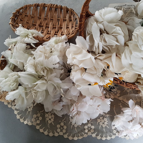 フランスヴィンテージ 布花スリジエール チャーム Mon Atelier