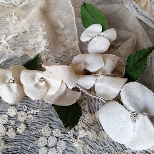 フランスアンティーク 布花白い紫陽花 チャーム Mon Atelier COUTURE 