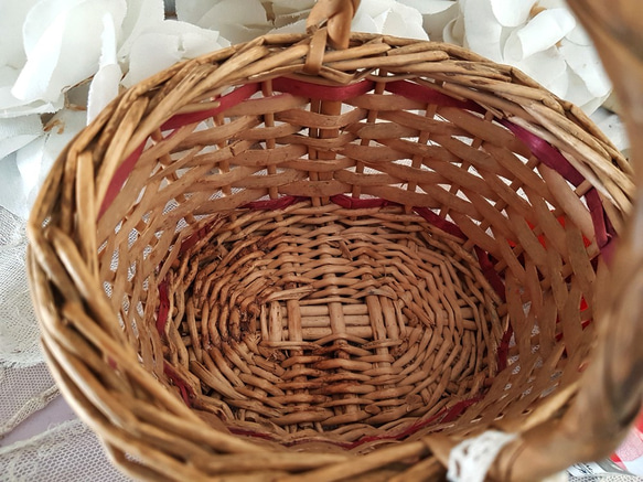 【送料込】フランスヴィンテージ　ちいさなパニエ入りの赤いメルスリーセット 9枚目の画像
