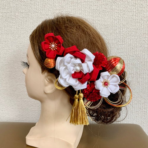 髪飾り ［即発送可能］つまみ細工 成人式 結婚式 前撮り ヘッドドレス