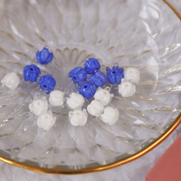 ♡玻璃/琉璃・風鈴♡日系小花苞玻璃珠蓝色10mm 4個入 第2張的照片