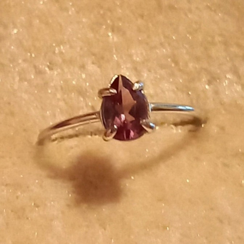 カラーチェンジガーネットのsilver925リング 11号 シルバーリング