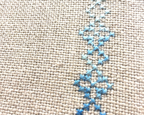 コントラストステッチ 刺繍 ハンドメイド オーバーサイズ ２色 桜 桜の花 機械刺繍デザイン セット 虹色 2色 素晴らしい花の