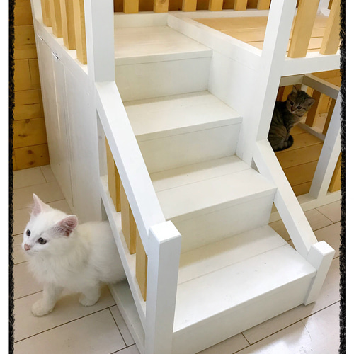 ハンドメイド 猫ちゃん ワンチャン ペット用 2段ベッド♫ 収納
