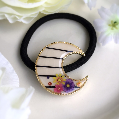 No.3058☆ハンドメイド☆ドライフラワー♡フラワーレジンヘアゴム 一点