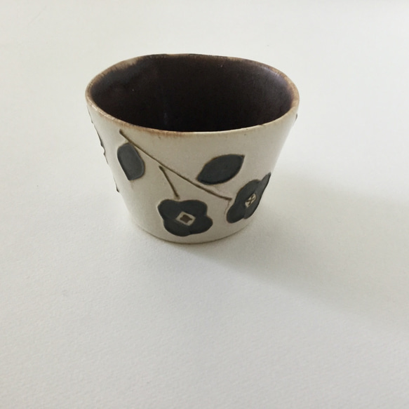 花マグ(白×茶) 2枚目の画像