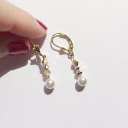金銀小珍珠耳環-925銀、施華洛世奇水晶珍珠 第2張的照片