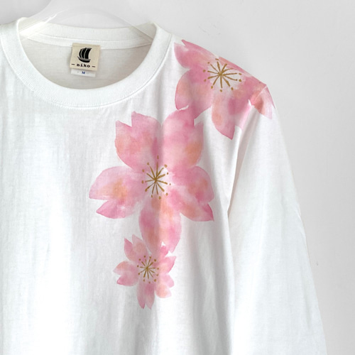 舞桜柄Tシャツ ホワイト 手描き長袖Tシャツ 袖リブ付き ロンT 花