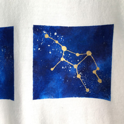 12星座選べる手描き宇宙柄長袖Tシャツ ホワイト　銀河 ギャラクシー　袖リブ付き　ロンT 3枚目の画像