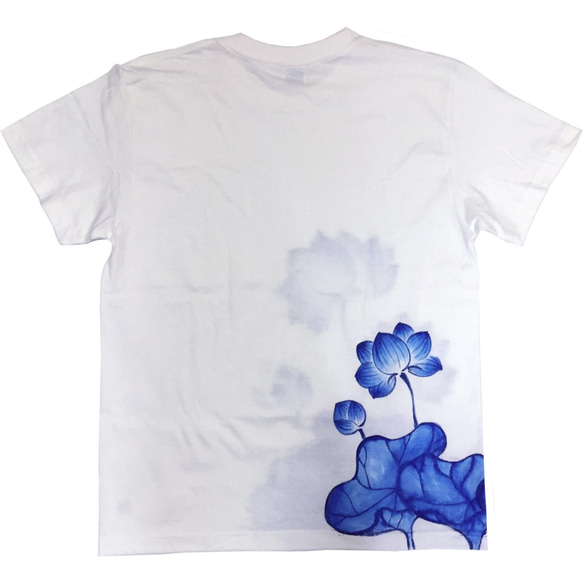 蓮柄メンズTシャツ 手描きで描いた蓮の花のTシャツ　夏 2枚目の画像
