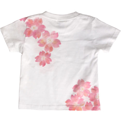 キッズサイズ 舞桜柄Tシャツ 手描きで描いた和風の桜柄Tシャツ 2枚目の画像