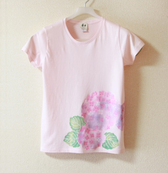 レディース アジサイ柄Tシャツ 手描きで描いた和風の紫陽花の花のTシャツ  ギフト　　 5枚目の画像