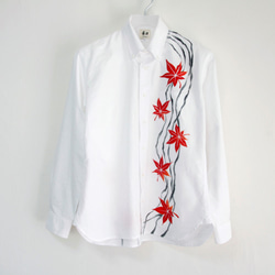 手描き紅葉柄 長袖 オックスフォードボタンダウンシャツ メンズ ホワイト 秋柄 2枚目の画像