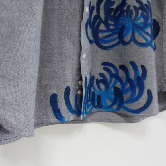 手描き菊柄 長袖ボタンダウンシャツ オックスフォード生地 メンズ　和柄　和風 4枚目の画像