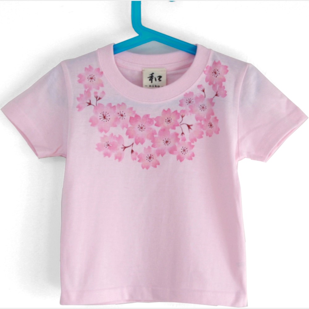 子供服 コサージュ桜柄Tシャツ ピンク 手描きで描いた和風の桜柄T