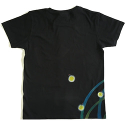 蛍柄Tシャツ、和風な蛍の光の手描きTシャツ 4枚目の画像