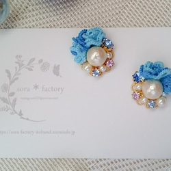 【送料無料】爽やかブルーflower&cotton pearlピアス/イヤリング#142 2枚目の画像