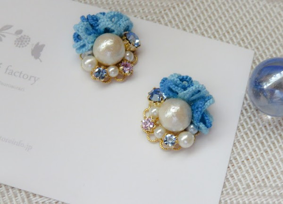 【送料無料】爽やかブルーflower&cotton pearlピアス/イヤリング#142 3枚目の画像