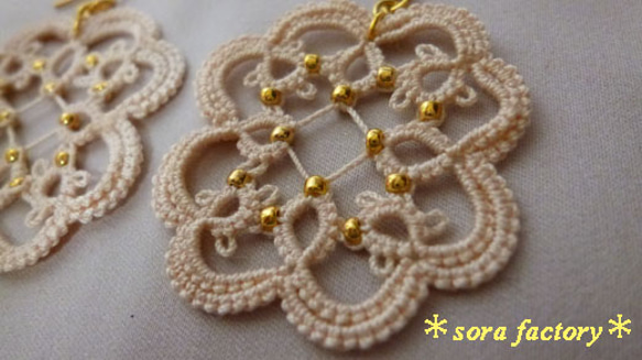 ﾀﾃｨﾝｸﾞﾚｰｽﾋﾟｱｽ(ｲﾔﾘﾝｸﾞ)/Gold 3枚目の画像