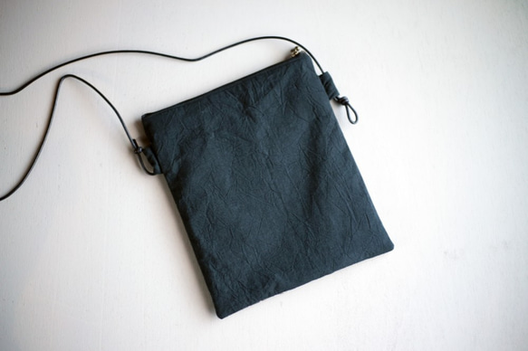 インドブレード　サコッシュ　ファスナー付　刺繍　シルバー：リーフ×フリンジ　ミニバッグ　ショルダーバッグ 5枚目の画像