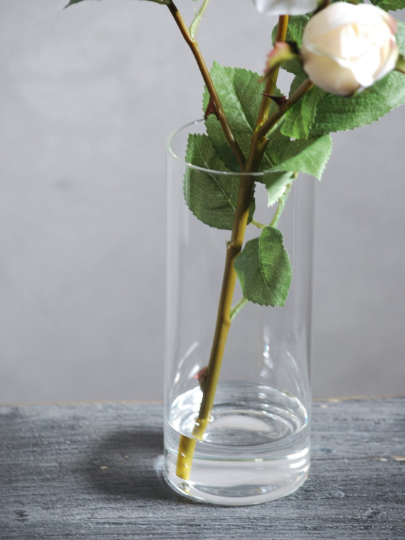 咲き続ける大輪ガーデンローズ(ベージュ)　マジカルウォーター　癒しのフラワーインテリア 4枚目の画像