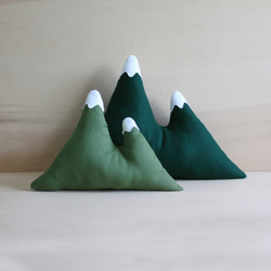 Mountain pillow / Handmade cushion - Double Peak (S) 2枚目の画像