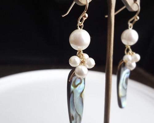 天然シェル◎アバロンシェルとパールのピアス ピアス（フック