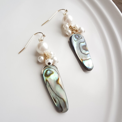 ★決算特価商品★ 天然シェル◎アバロンシェルとパールのピアス ピアス（フック ピアス