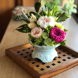 プリザーブドフラワーの輪菊の仏花　高級花入 受注製作 3枚目の画像