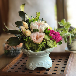 プリザーブドフラワーの輪菊の仏花　高級花入 受注製作 5枚目の画像