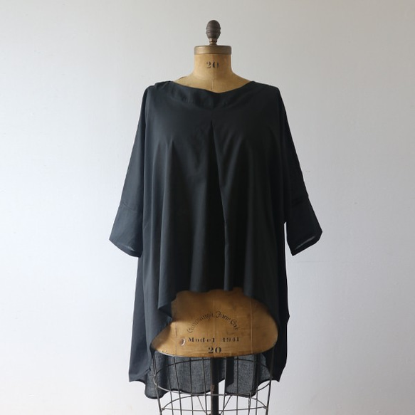 「魅せるプルオーバー 燕尾裾 変形ワイド シャツ」コットン100％ブラウス黒G94B（sh138) 2枚目の画像