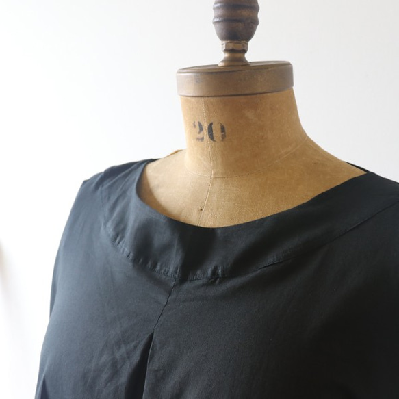 「魅せるプルオーバー 燕尾裾 変形ワイド シャツ」コットン100％ブラウス黒G94B（sh138) 8枚目の画像
